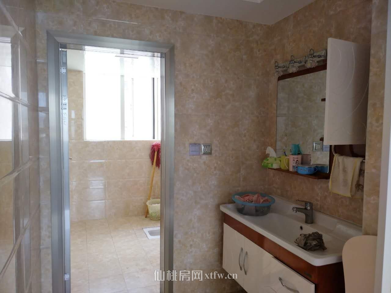 新城一号房毛坯急售55W欢迎叨扰