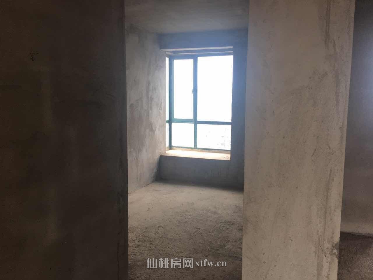 新城一号房毛坯急售55W欢迎叨扰