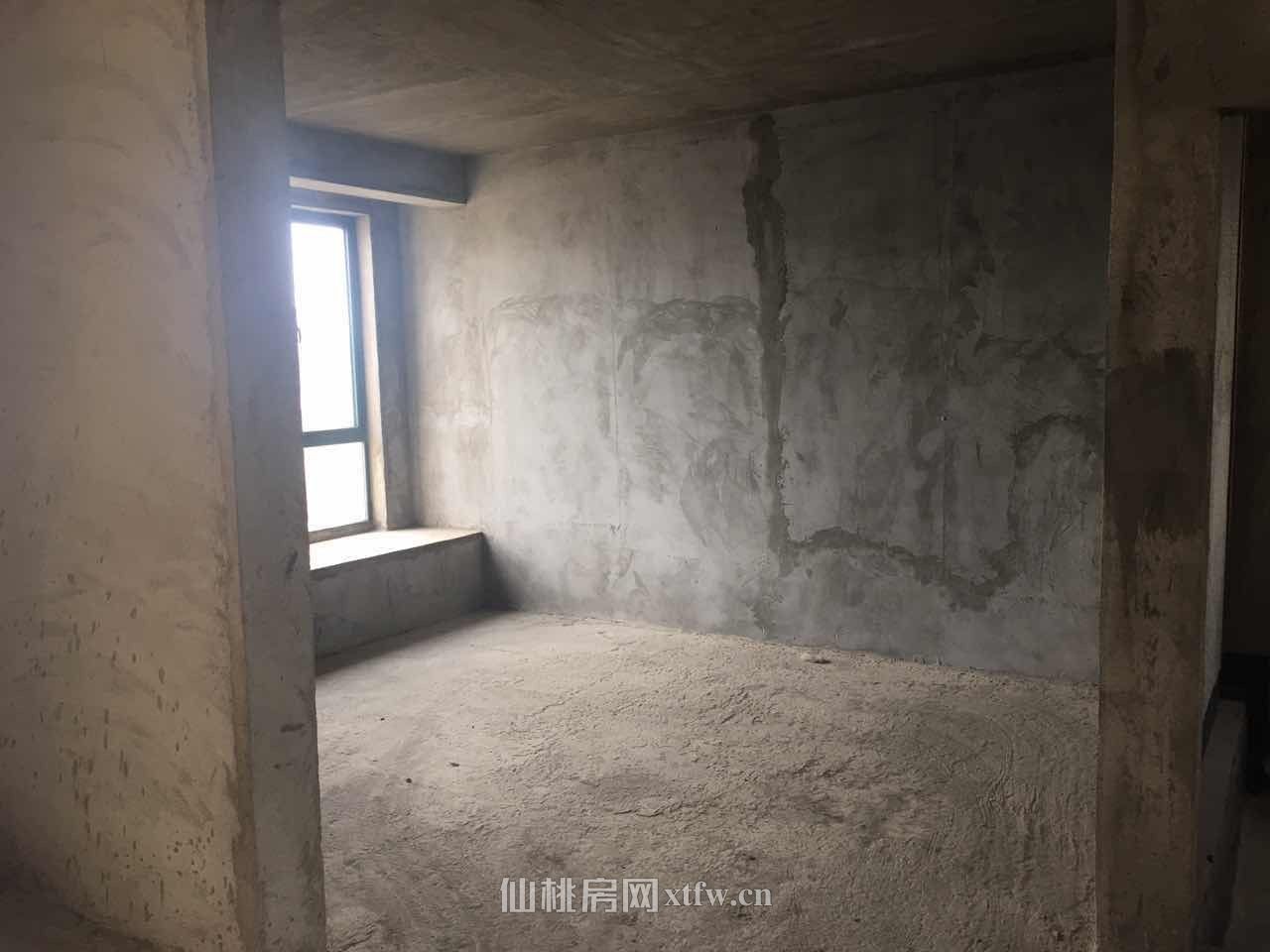 新城一号房毛坯急售55W欢迎叨扰