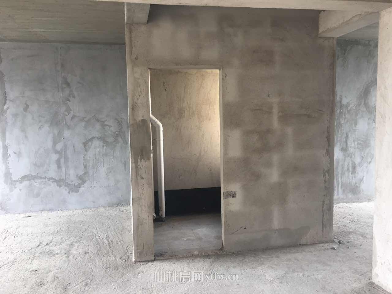 新城一号房毛坯急售55W欢迎叨扰