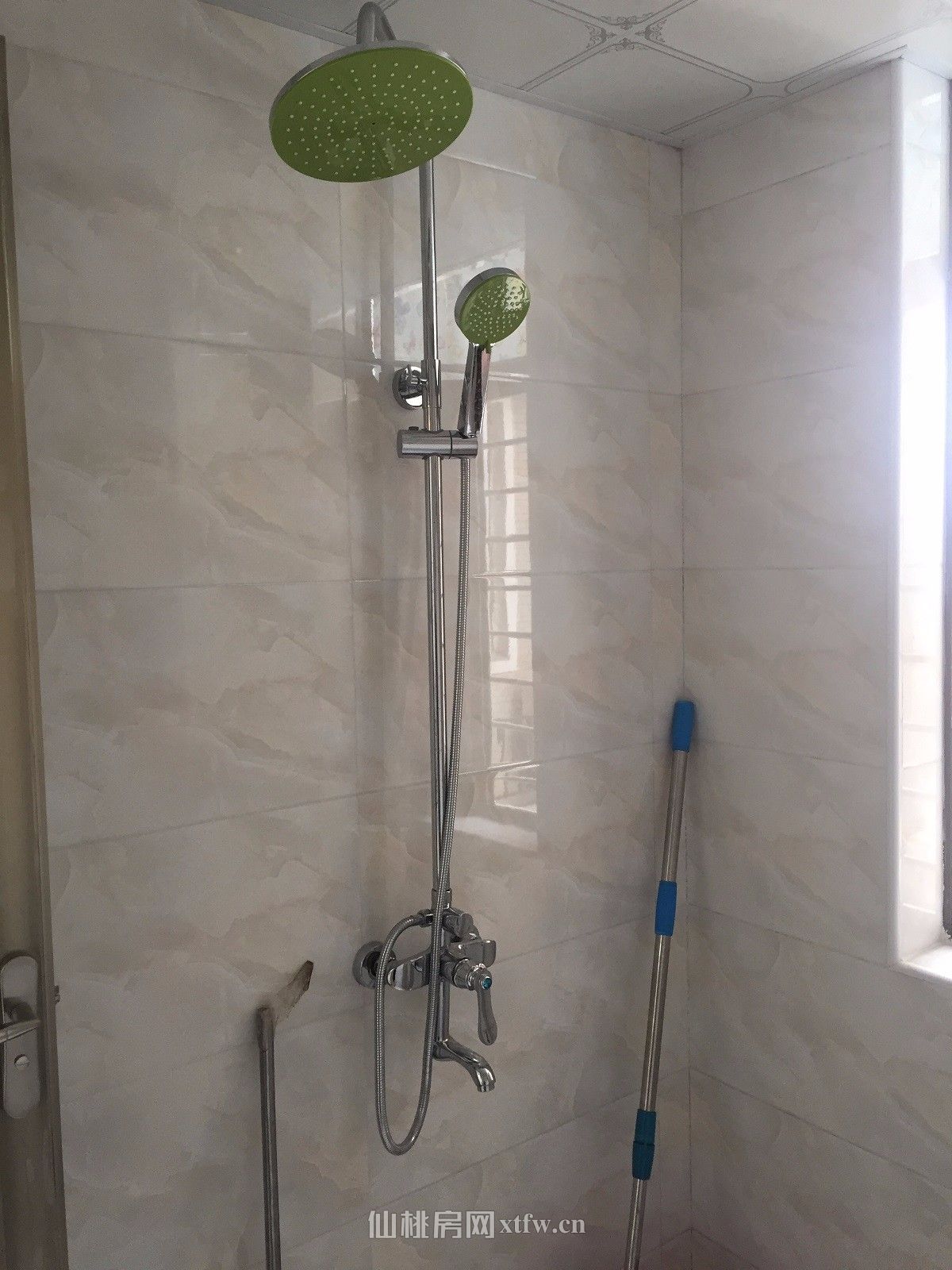 金诚花园高层-全套家具家电-房主自租