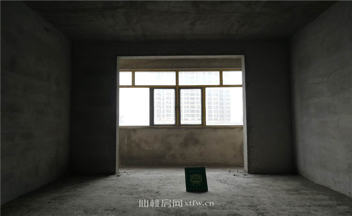 银泰商城旁紫晶上城毛坯两证齐全诚意出售