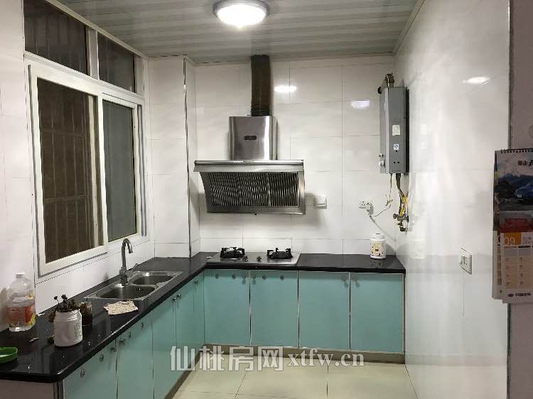 世北春十一号楼旁精装修小户型出租