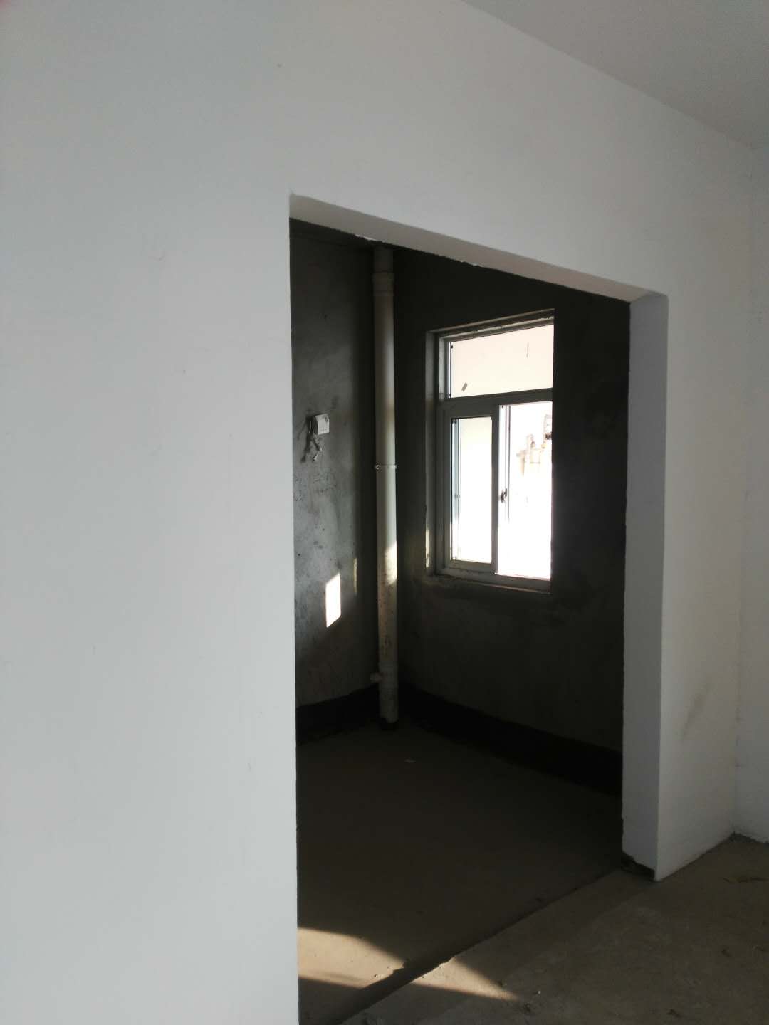 两证齐全毛坯现房，可直接过户！价格美丽哦！