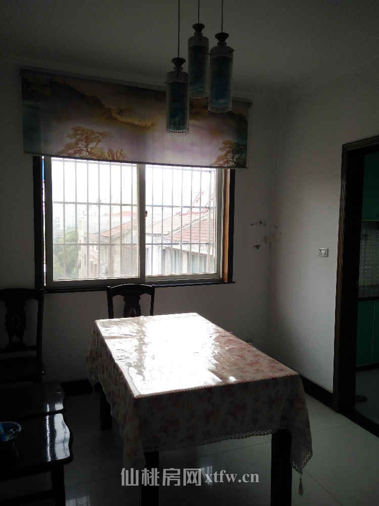 交通方便，家具家电齐全