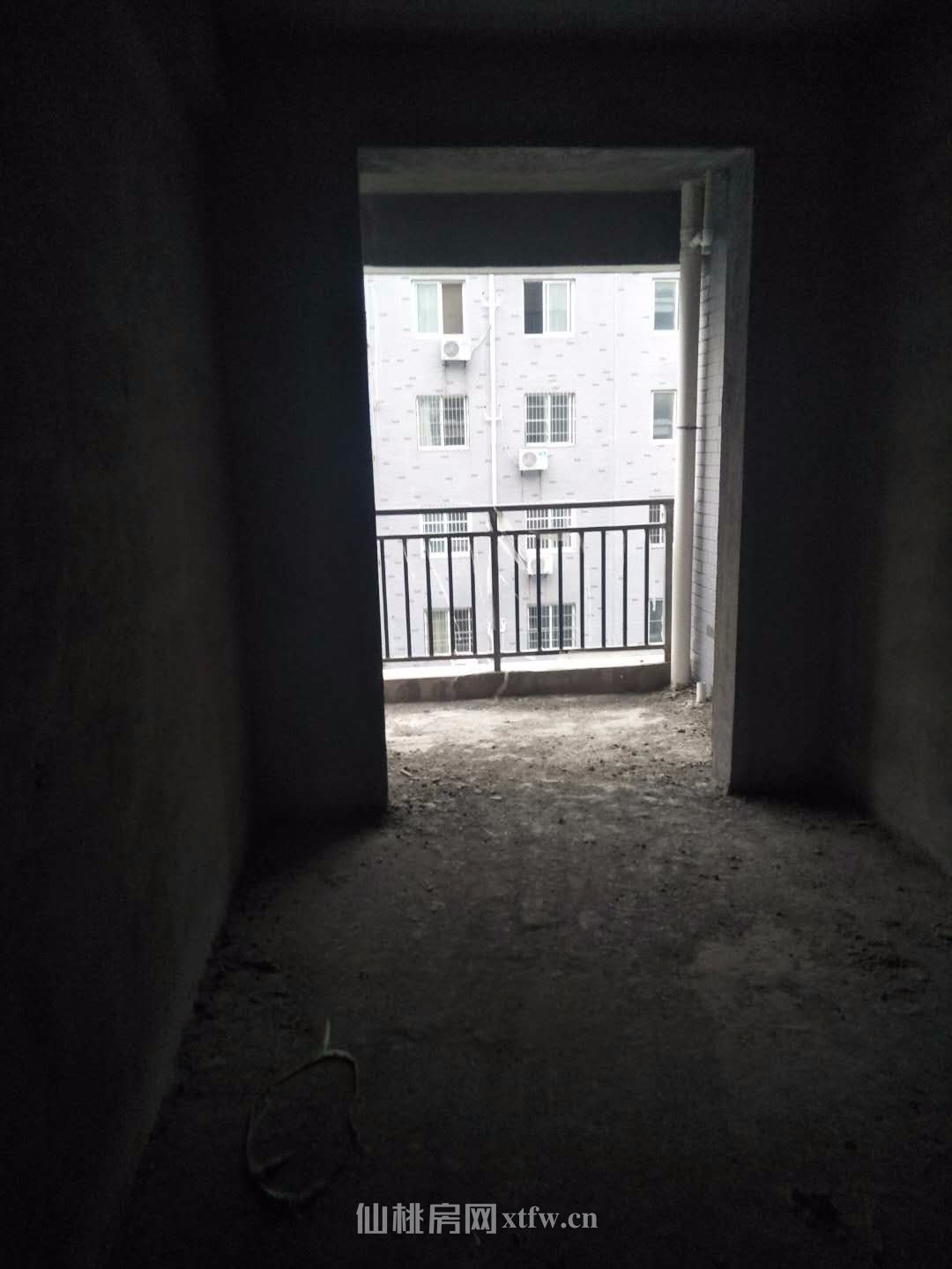 新城壹号旁刘口和谐新村小区还建房可合同更名稀缺电梯房非诚勿扰！！