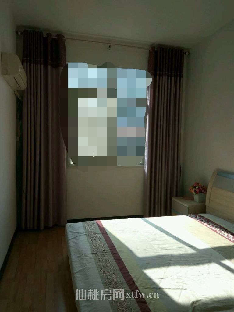 【大新路晓学对面】四室两厅房型正气朝南，带天台小花园