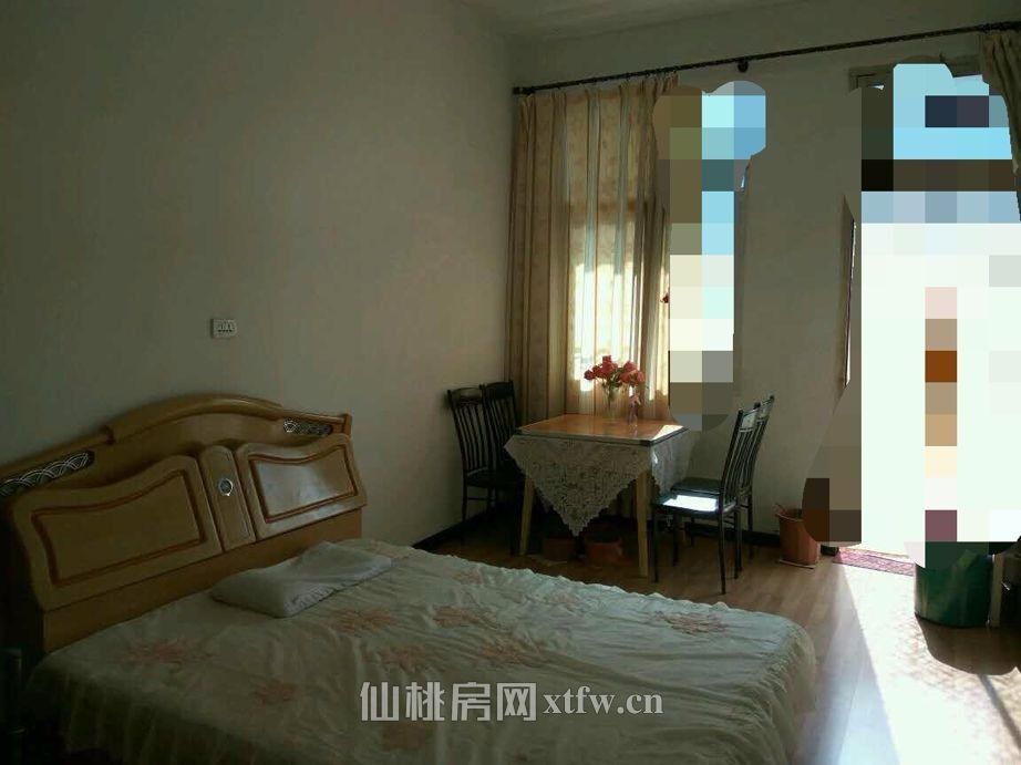 【大新路晓学对面】四室两厅房型正气朝南，带天台小花园