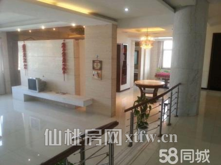 复州花园电梯房235平米 装修 售139万