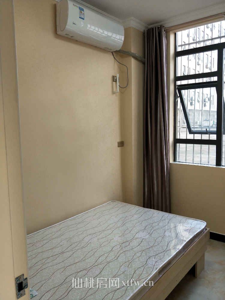 仙桃中学正对面富迪三友学府公寓