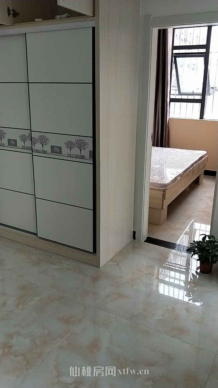 仙桃中学正对面富迪三友学府公寓