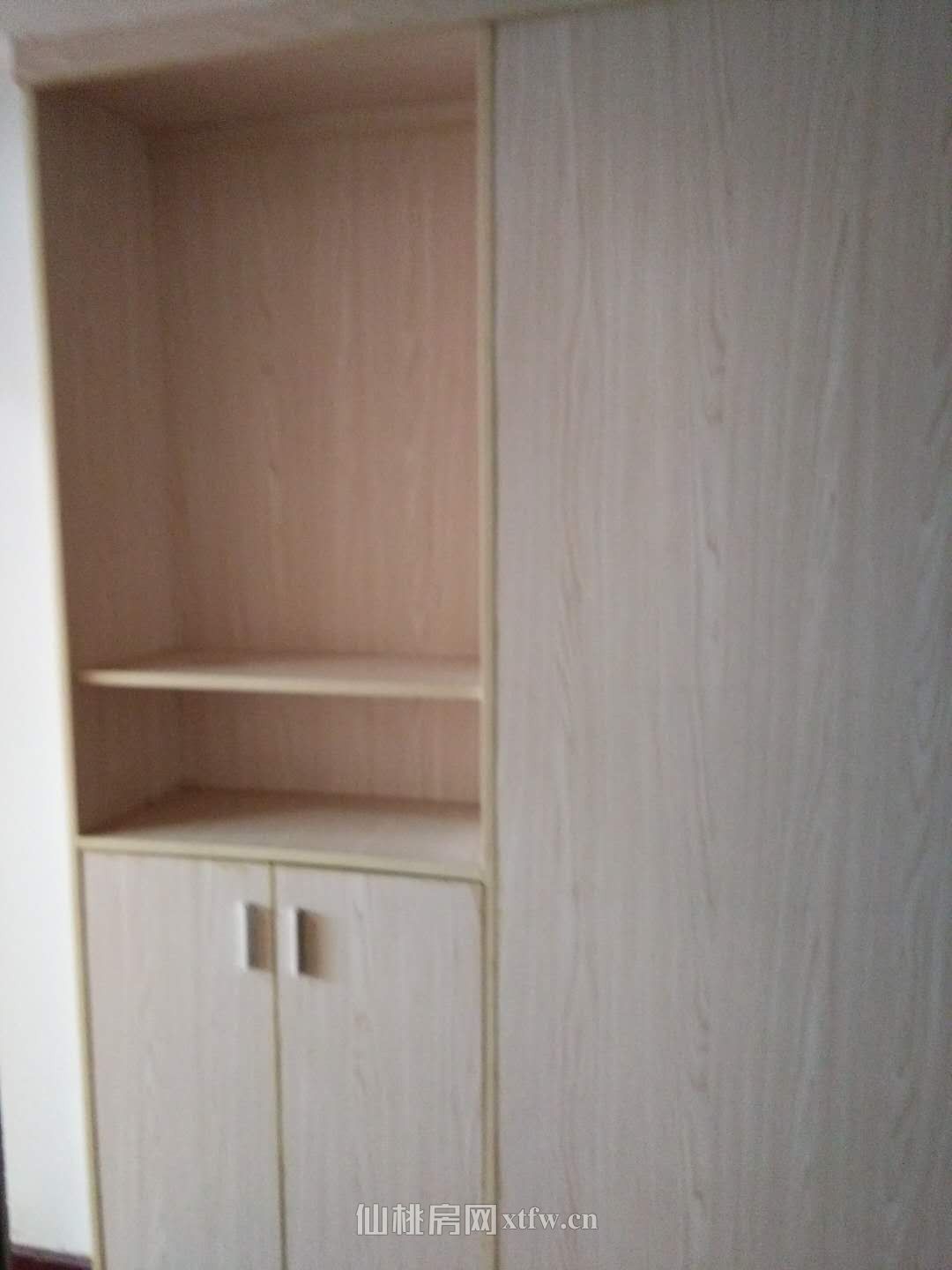 商城附近，单门 户，阳光充足，光线好的房屋出租或出售