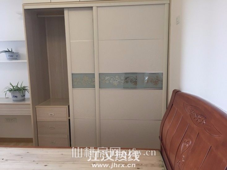 金诚花园高层-全套家具家电-房主自租