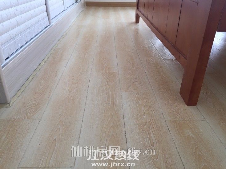 金诚花园高层-全套家具家电-房主自租