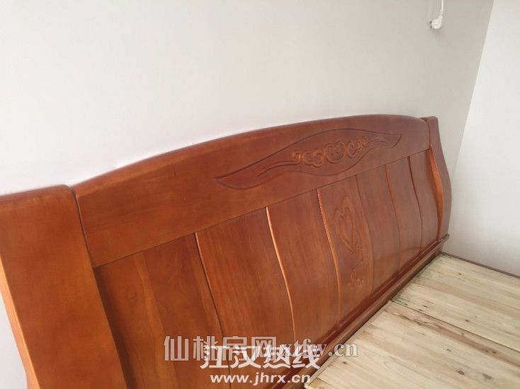 金诚花园高层-全套家具家电-房主自租