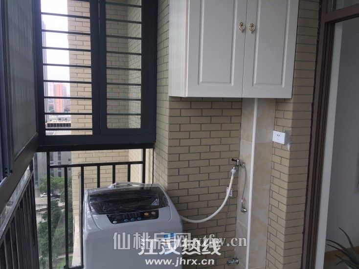 金诚花园高层-全套家具家电-房主自租