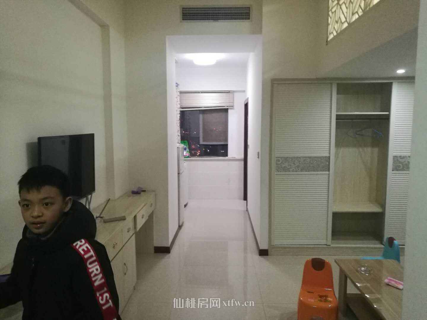 仙桃中学对面学府公寓1室1厅1厨1卫50平米出租