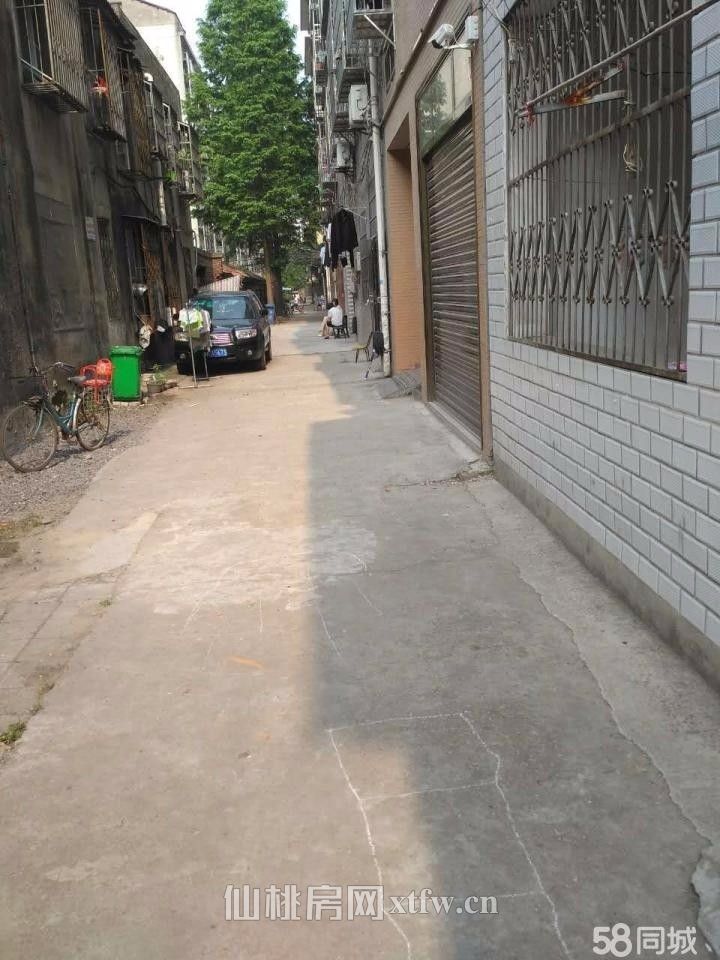 交通路私宅交通便利，邻近实小三中三医院配套齐