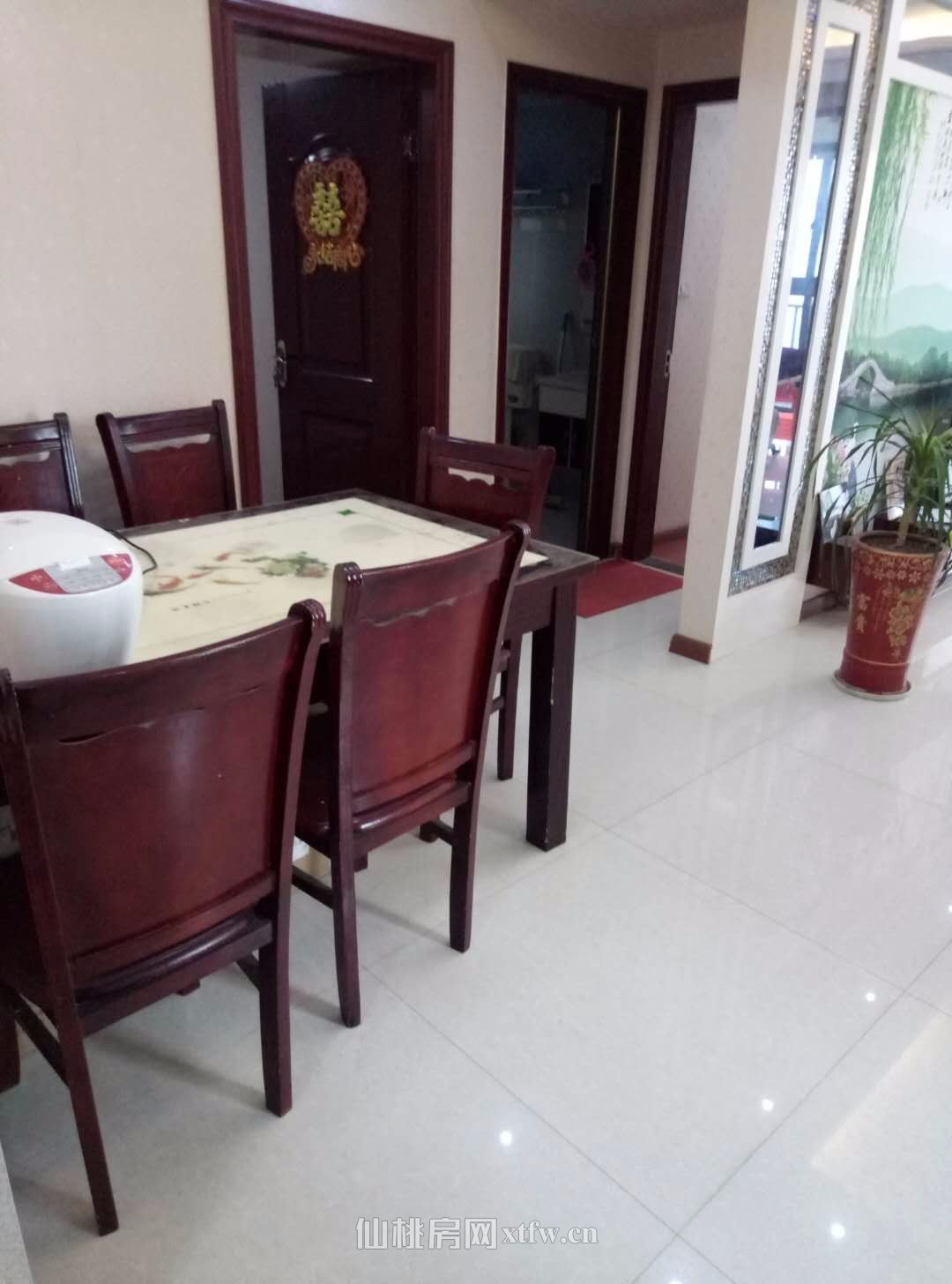 田园国际三室一厅精装修 次出租，家私家电齐全，拎包即住!