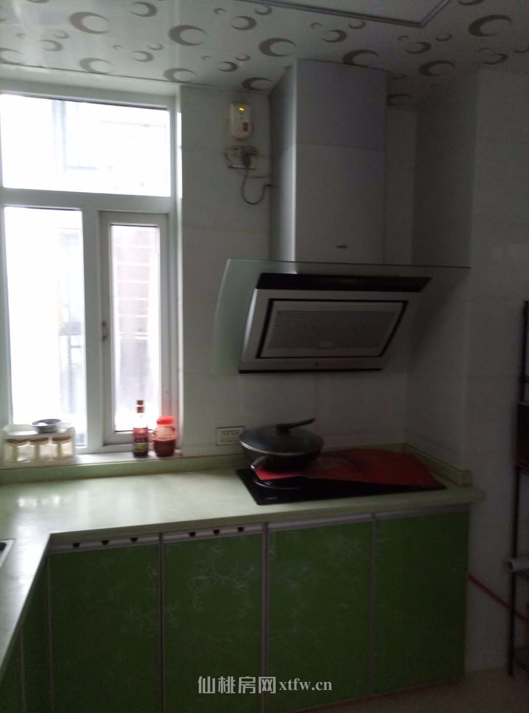 田园国际三室一厅精装修 次出租，家私家电齐全，拎包即住!