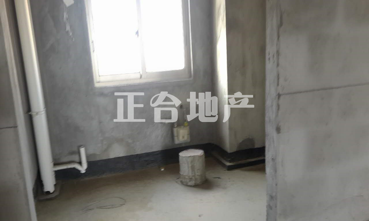 圣淘沙国际花园现房，证件齐全满两年！