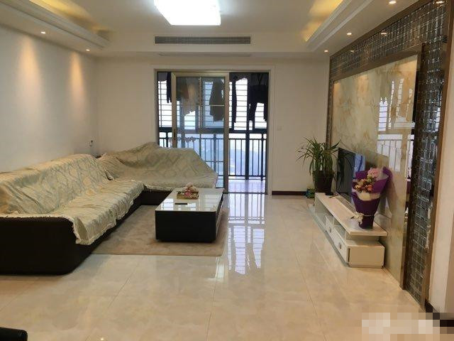 公园壹号精装大三房，家电齐全，拎包入住！