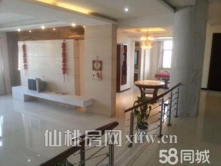 复州花园电梯房235平米 装修 售139万