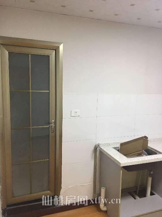 宏达路吉楚酒店对面鑫希望农资二楼出租