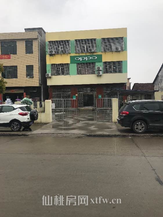 市区门面别墅房，可用土地近1600平米，九路车站口