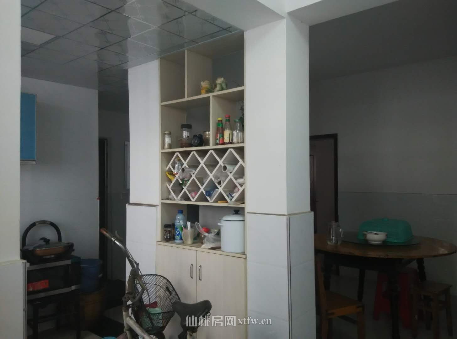 老八中对面三房两厅两卫超大阳台（租售皆可）