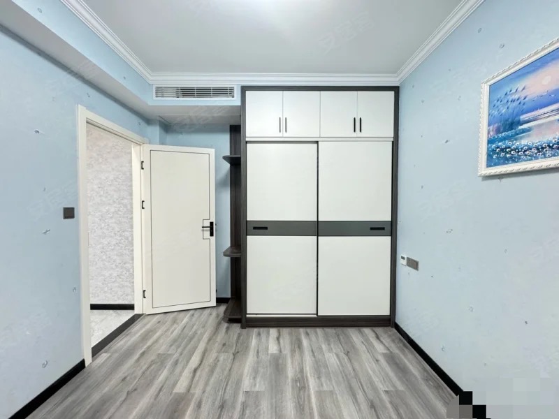 175，荣怀，电梯小高层，2梯2户，精装三房，9.9新，好楼层，证满二，南北双阳台