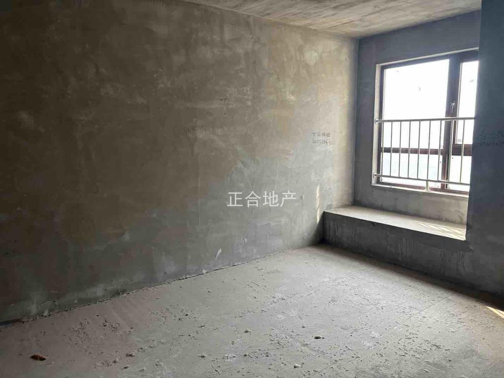 降价了！房东急售，业主亏本出，领秀城，21楼好楼层，证满二，单价5400