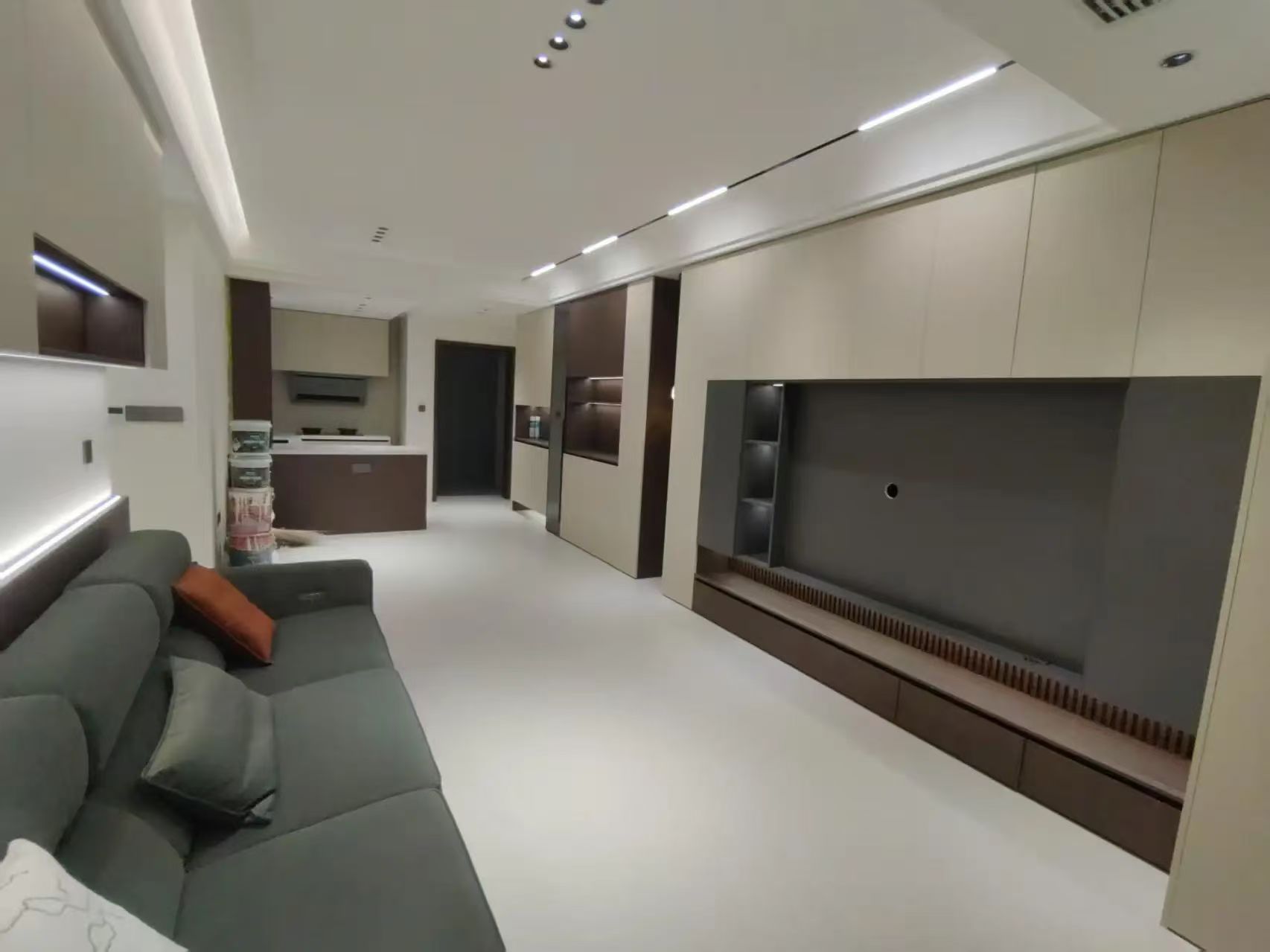 捡漏，城南锦绣江山望府，亏本出售，业主包满二，降价7万，精装两房