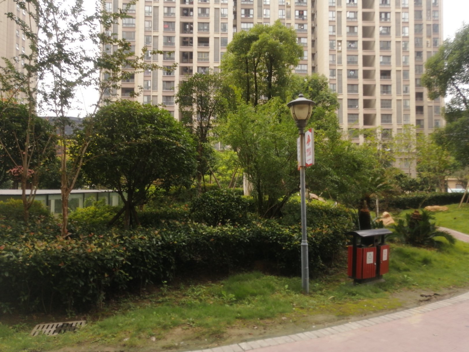 捡漏，仙桃一中对面，翰林公馆，好楼层，东边户，采光好，精装单价4000
