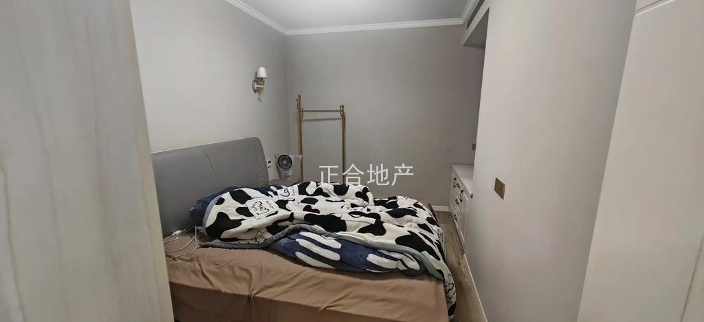 捡漏，满庭春，精装三房，成色新，代楼台，证满二，诚心出售