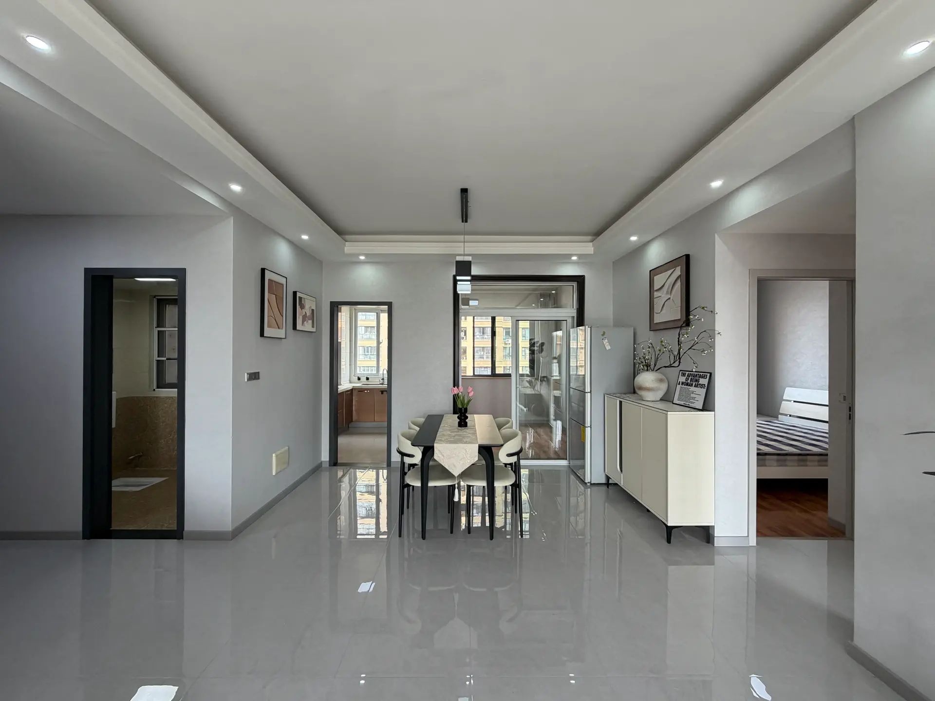 降价了，城东品质小区，公园世家，电梯19楼，东边户，精装三房两卫，证满二