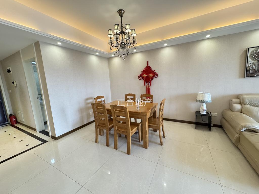 降价了，捡漏，业主急卖，和合国际城，精装三室二厅二卫，边户，证满二，成色新，单价4700