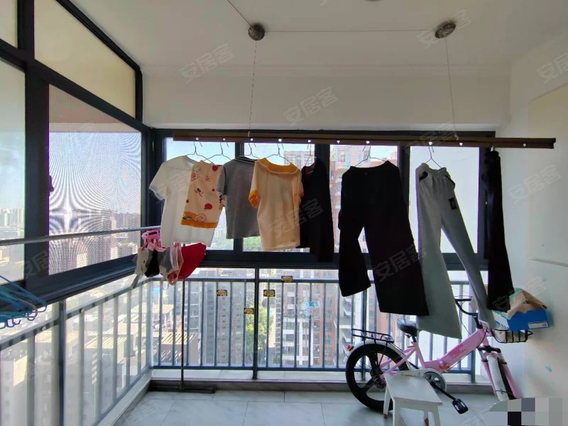 381，急售，新妇幼对面，鸿升现代城，边户，电梯好楼层，南北通透，满五