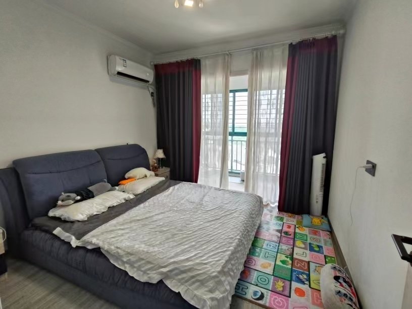 城南都市高尔夫.精装三房两卫.电梯中间楼层.看房约