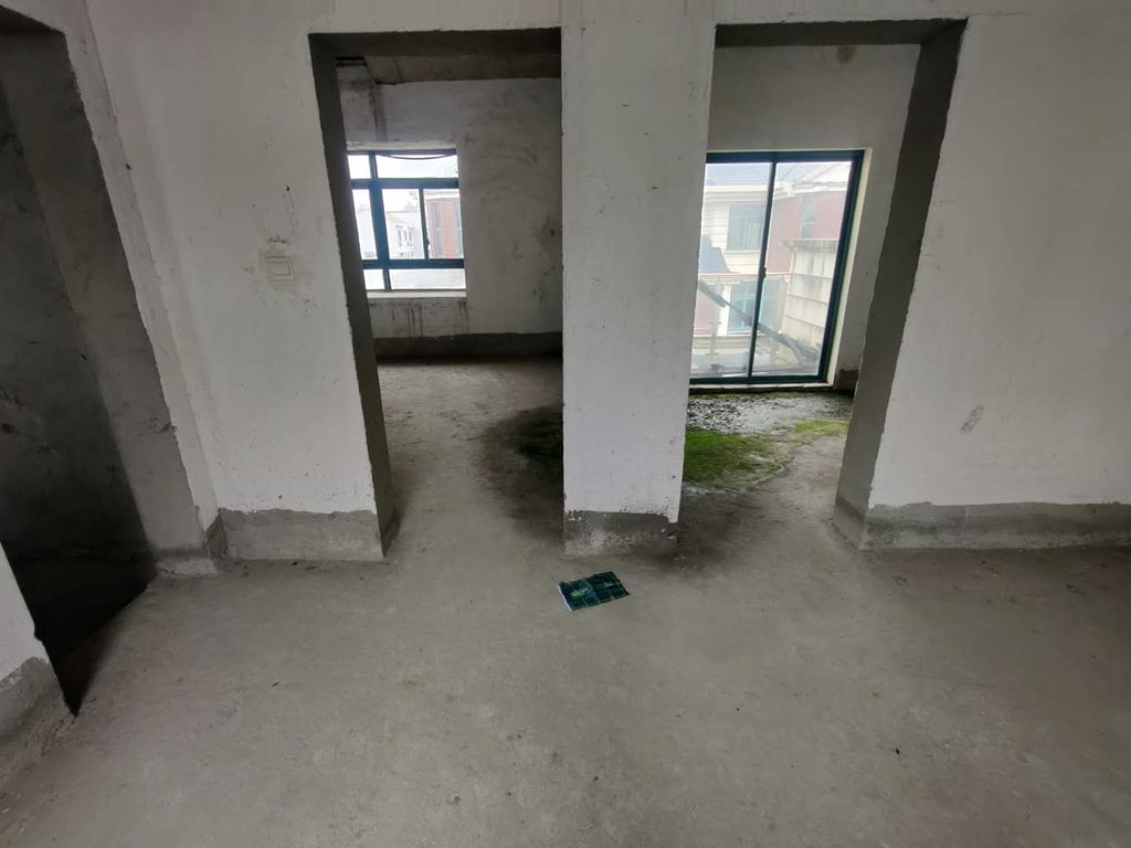 桃园居别墅职院对面有车库好停车带花园要便宜别墅的看过来