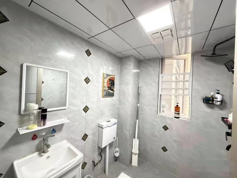 263？捡漏，吾悦旁，蓝天新城，精装三房，单价6400，9.8成新，中间好楼层，老证，拎包入住