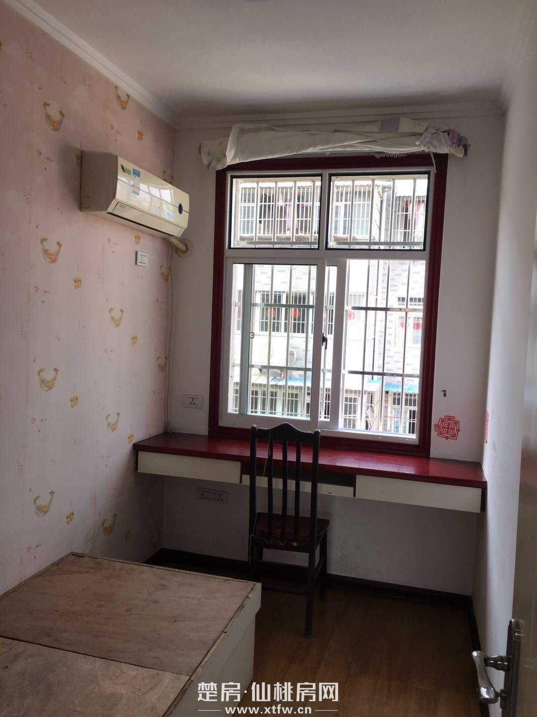 金园凤凰小区精装3室2厅出租