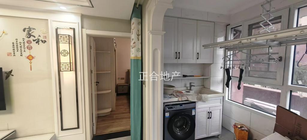 捡漏，满庭春，精装三房，成色新，代楼台，证满二，诚心出售