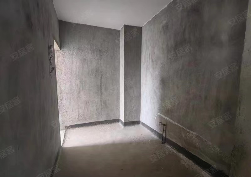 92,降价了,鸿升现代城,读三中，中间楼层,证满二,视野采光好