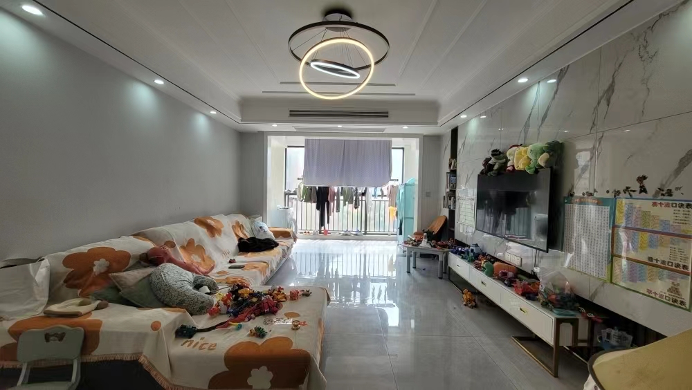 沔阳公馆  电梯小高层  一梯两户  采光好 装修成色新  公摊小