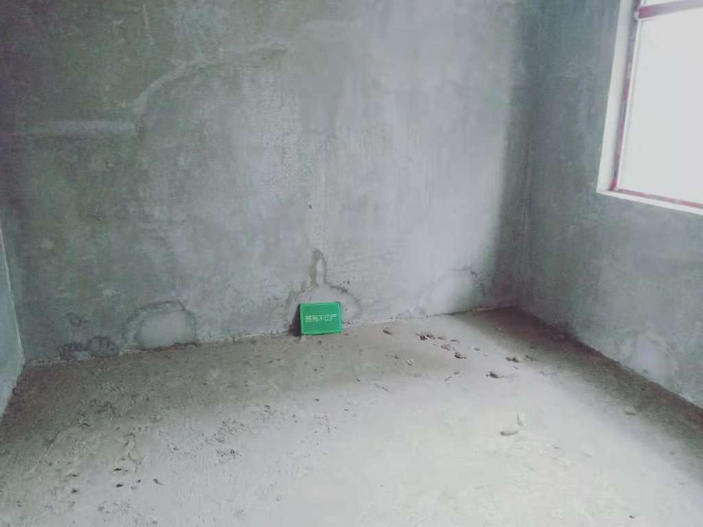 城南天诚缘毛坯大三房南北通透户型，好楼层随看房复式电梯买一层得两层