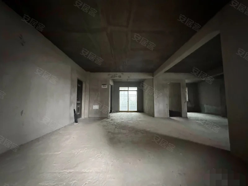 352，降价了，城南，清华园小高层，1梯1户，单价5200，下楼就是公园和城南新二中，证满二