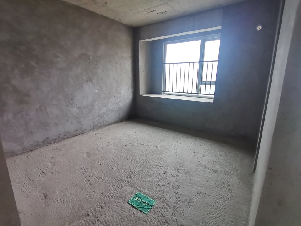 满庭春当代城毛坯三房南北通透户型方正看房方便房东诚意出售