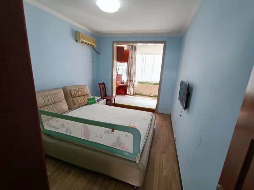 仙桃中学富迪三友旁荆洪花园中间好楼层140平大三房无公摊