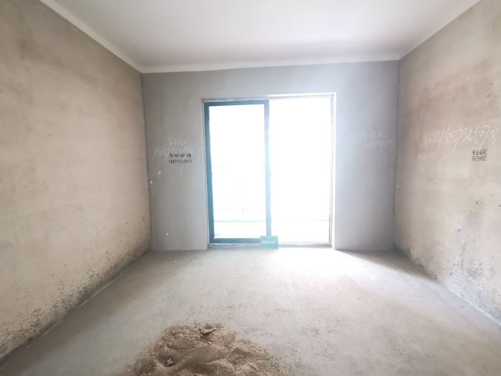 森林国际翡冷翠毛坯大三房二中旁学府好房南北通透边户房东外地置业诚心卖 看房